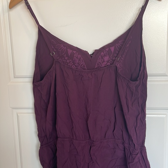 3/$30 - Garage Short Rompers x 2 🌞 - Picture 3 of 12